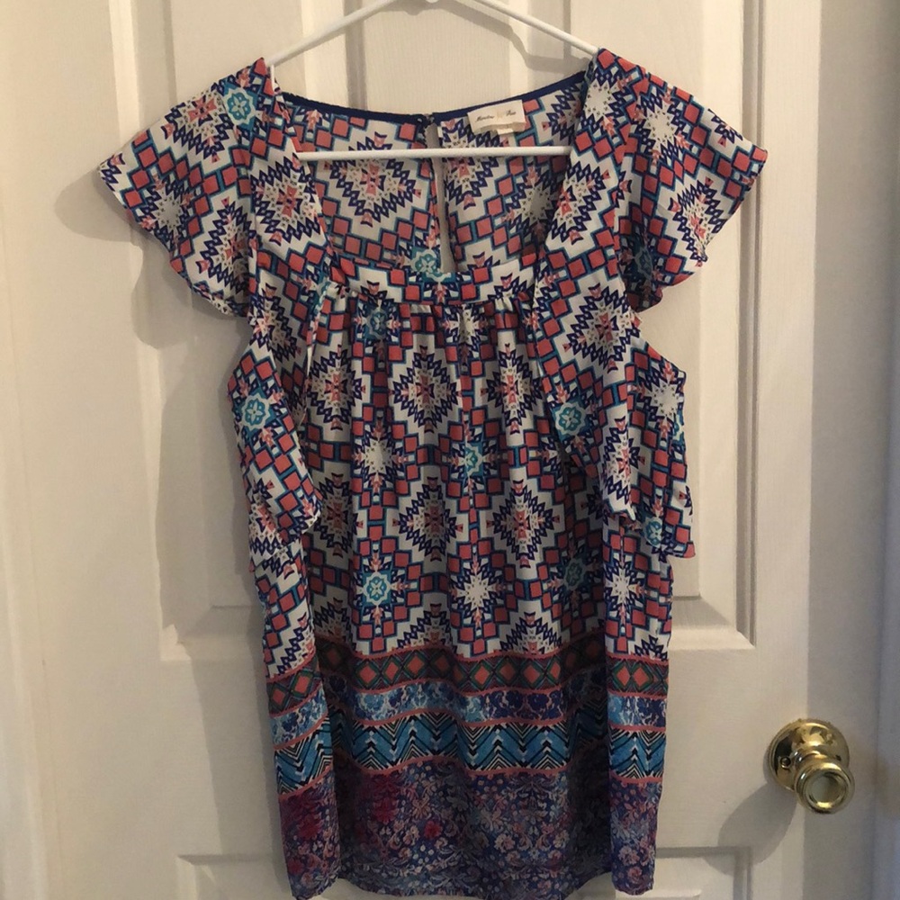 Flutter sleeve top